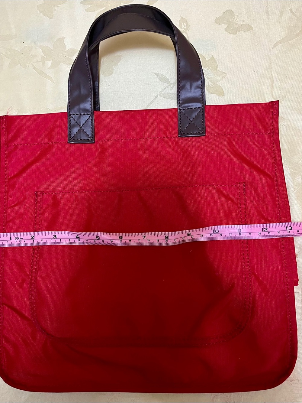 Comme des Garçons tricot bag
Black and Cream Tag Red and cream Never used